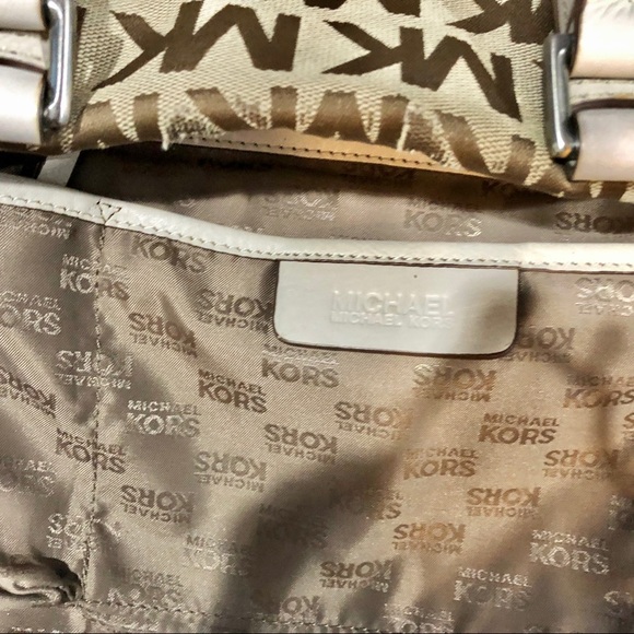 GUC MICHAEL Michael Kors Signature Canvas Satchel - Picture 12 of 15